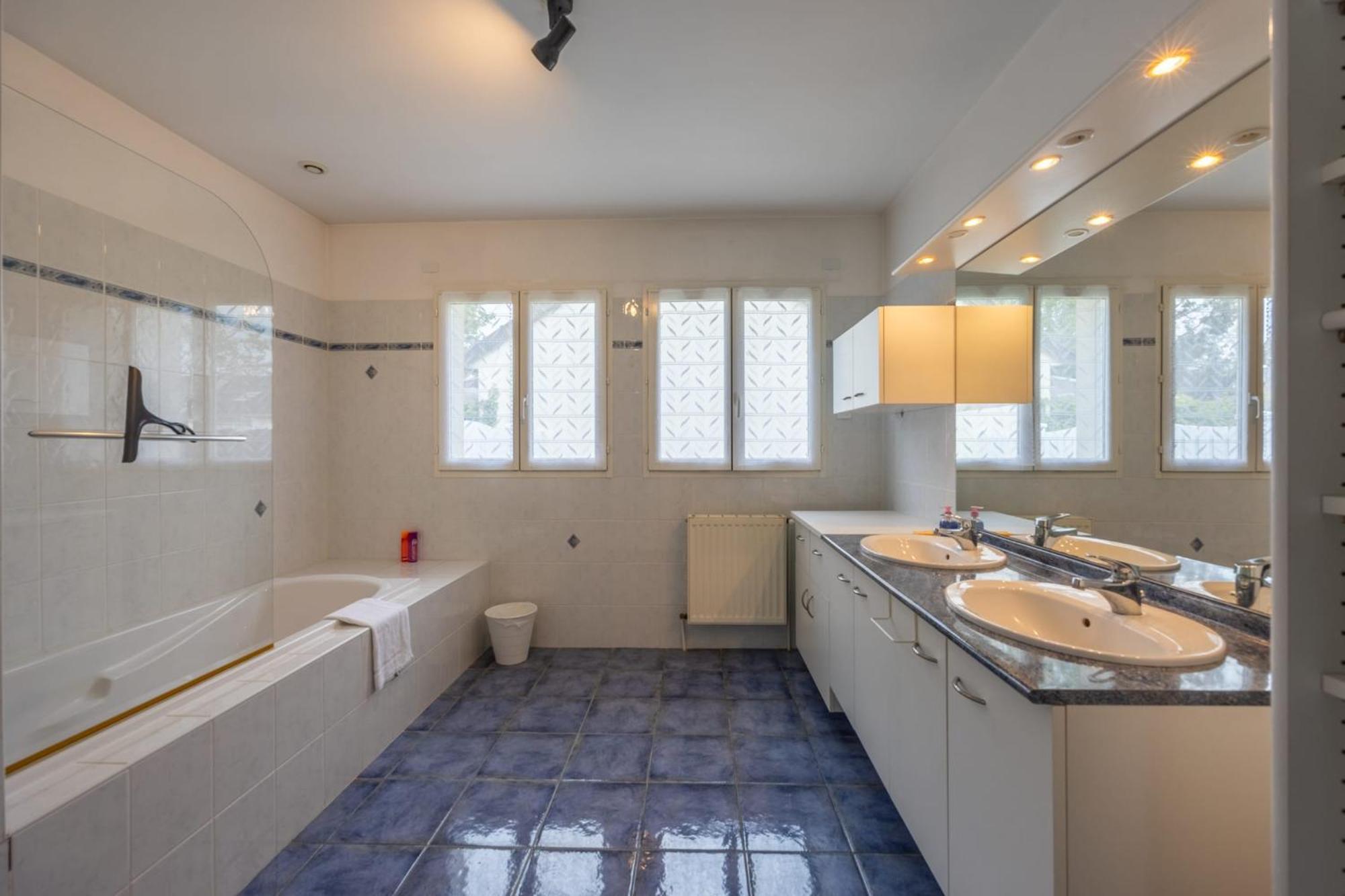 Le Nest Quiet House In City Center バイユー エクステリア 写真